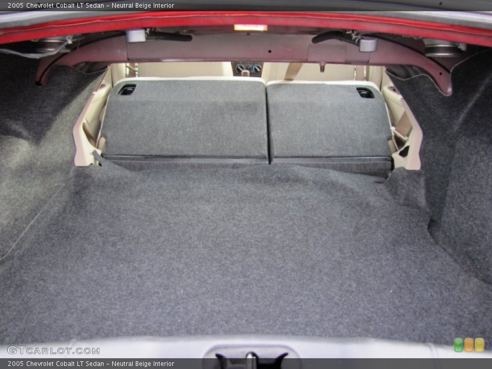 Neutral Beige Interior Trunk for the 2005 Chevrolet Cobalt LT Sedan #59050532