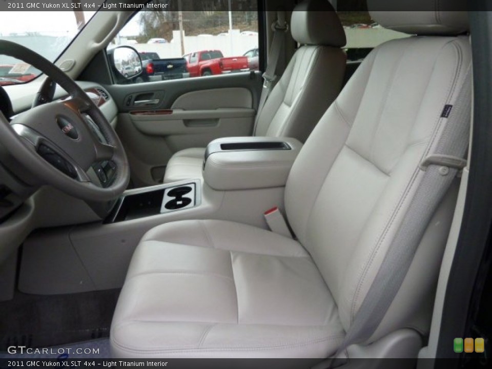 Light Titanium Interior Photo for the 2011 GMC Yukon XL SLT 4x4 #59057933