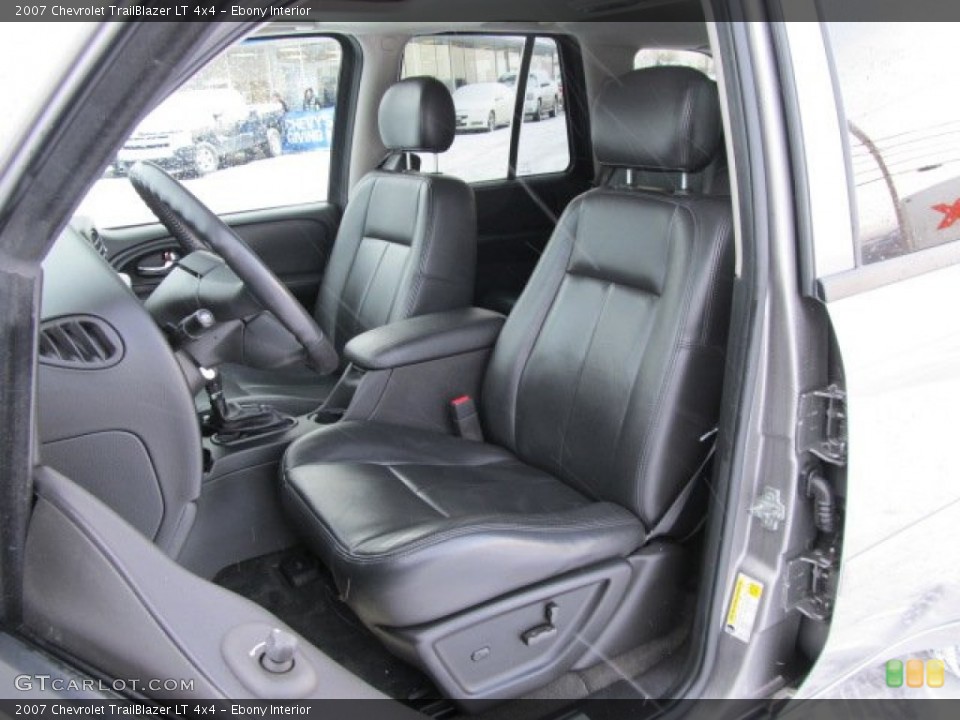 Ebony Interior Photo for the 2007 Chevrolet TrailBlazer LT 4x4 #59063950