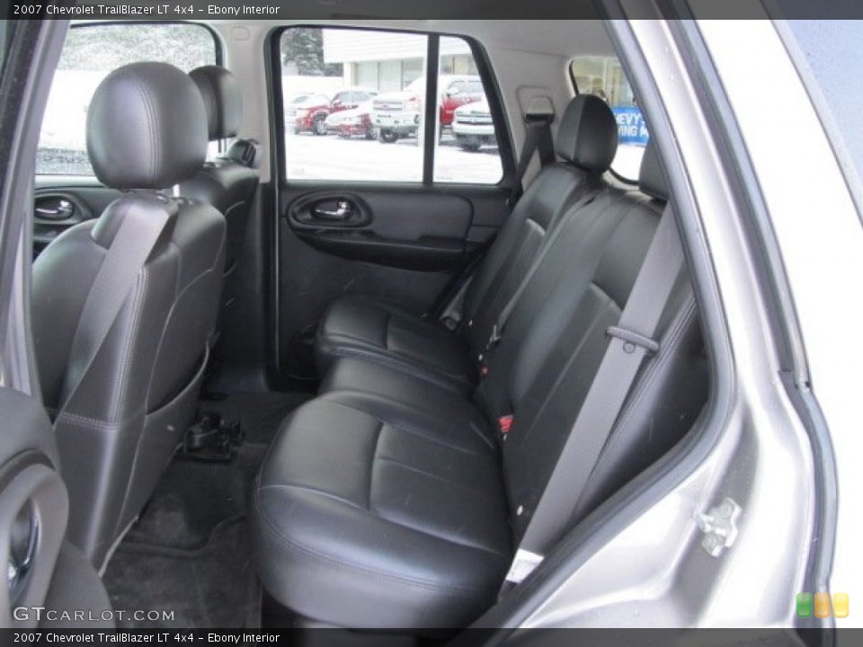 Ebony Interior Photo for the 2007 Chevrolet TrailBlazer LT 4x4 #59064058