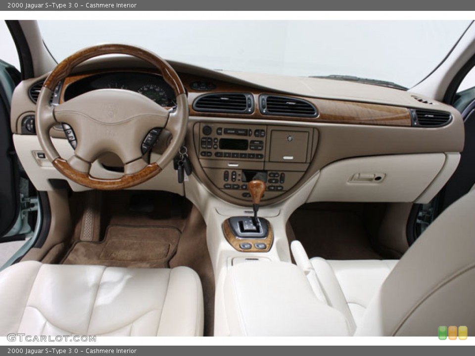 Cashmere Interior Dashboard for the 2000 Jaguar S-Type 3.0 #59076137