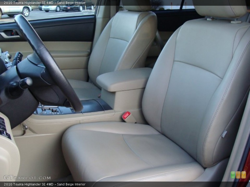 Sand Beige Interior Photo for the 2010 Toyota Highlander SE 4WD #59082434