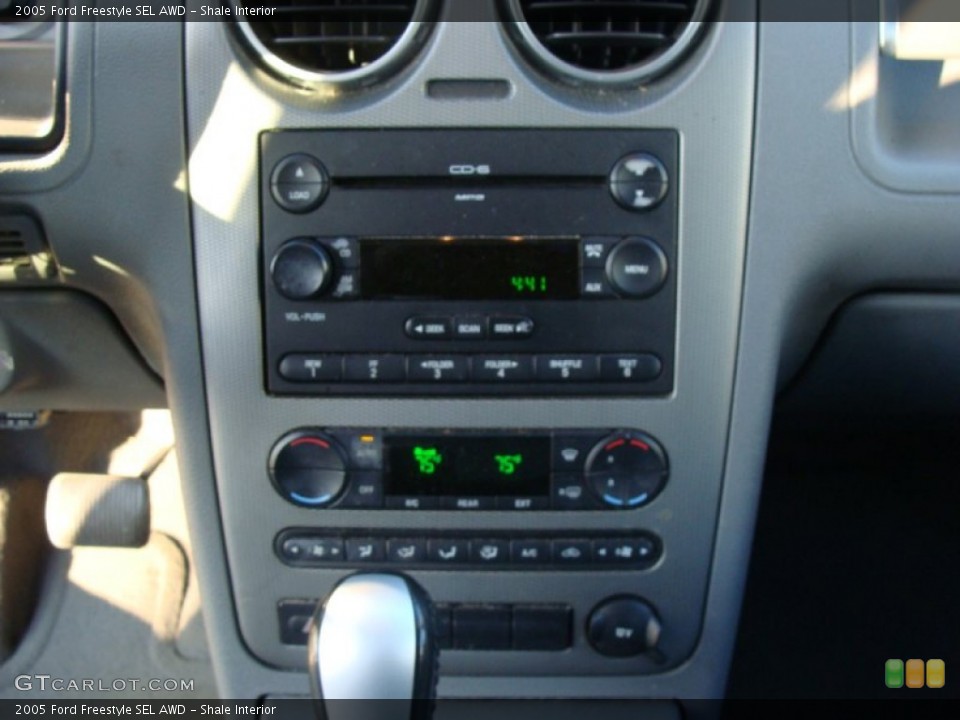 Shale Interior Controls for the 2005 Ford Freestyle SEL AWD #59083421