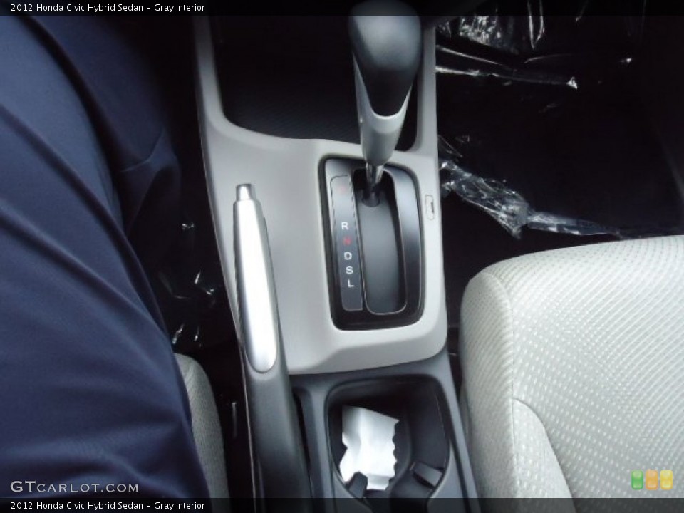 Gray Interior Transmission for the 2012 Honda Civic Hybrid Sedan #59110337