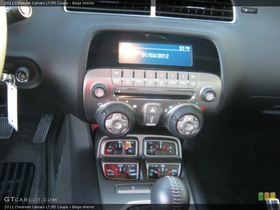 Beige Interior Controls for the 2011 Chevrolet Camaro LT/RS Coupe #59112317