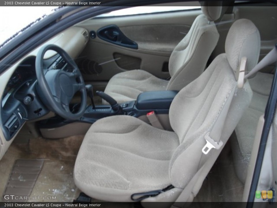 Neutral Beige Interior Photo for the 2003 Chevrolet Cavalier LS Coupe #59115170