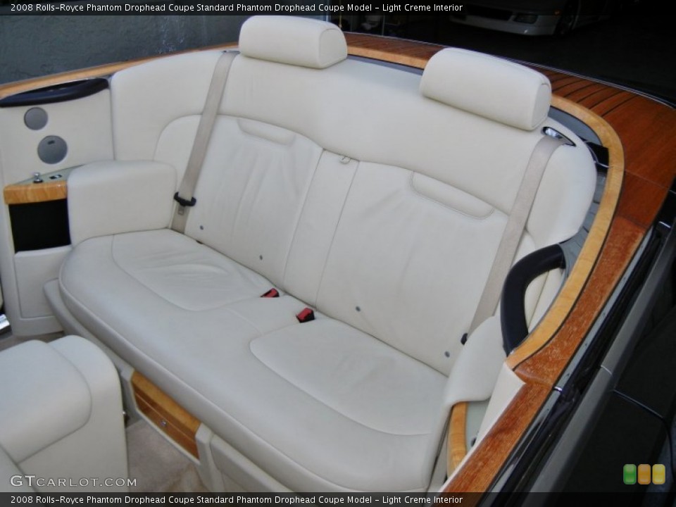 Light Creme Interior Photo for the 2008 Rolls-Royce Phantom Drophead Coupe  #59136350