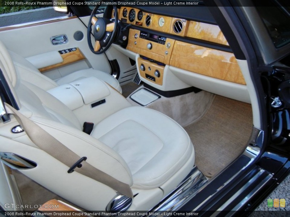 Light Creme Interior Photo for the 2008 Rolls-Royce Phantom Drophead Coupe  #59136383