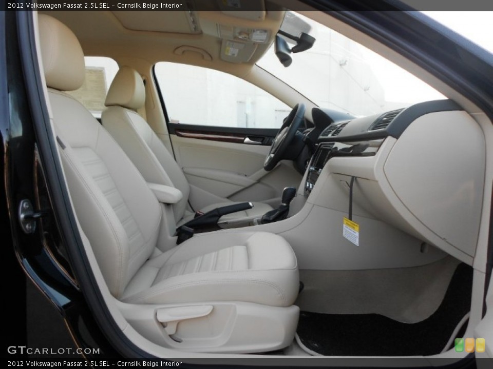 Cornsilk Beige Interior Photo for the 2012 Volkswagen Passat 2.5L SEL #59138192