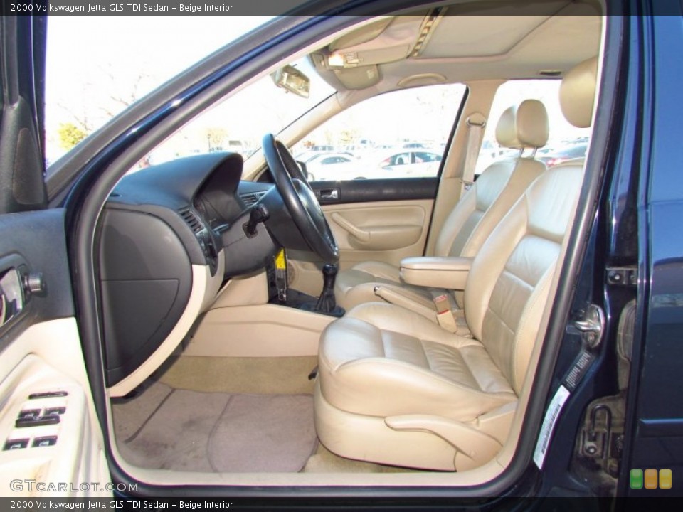 Beige Interior Photo for the 2000 Volkswagen Jetta GLS TDI Sedan #59143790