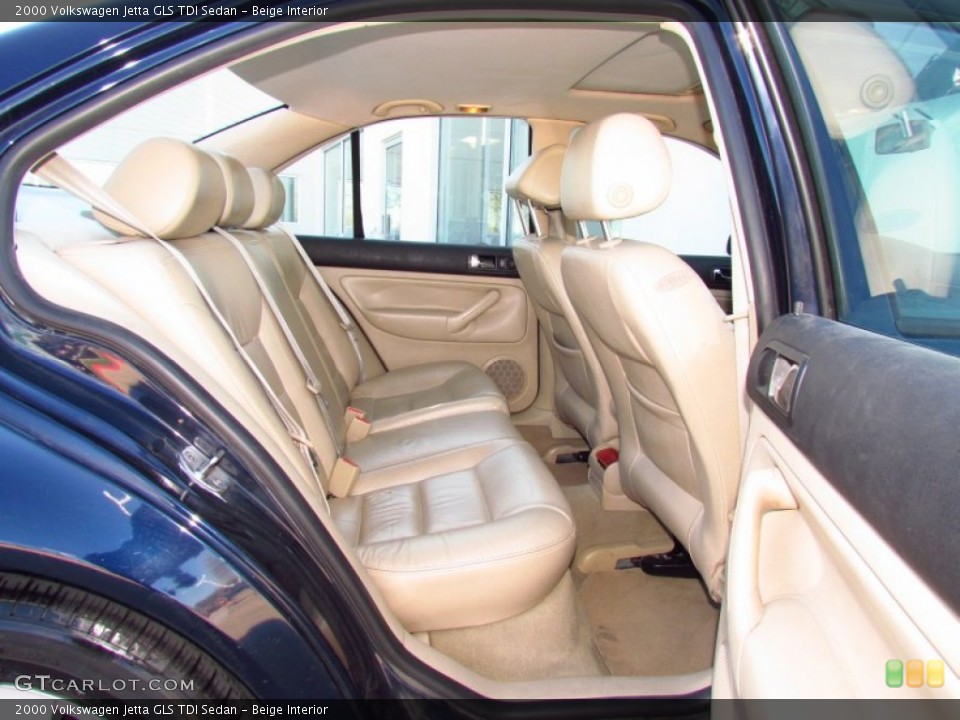 Beige Interior Photo for the 2000 Volkswagen Jetta GLS TDI Sedan #59143808