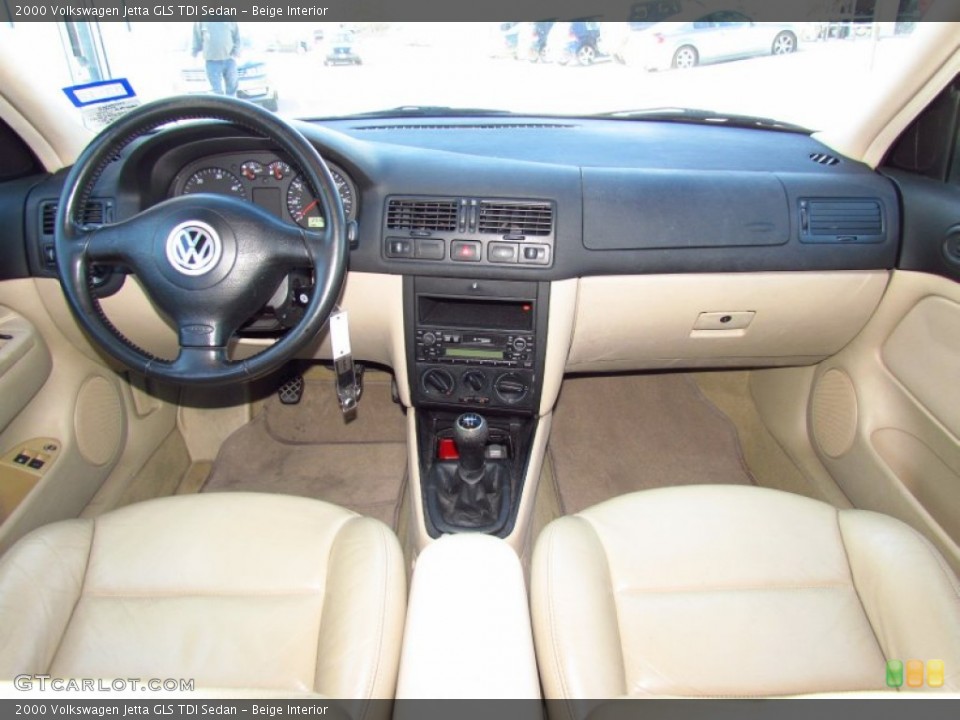 Beige Interior Dashboard for the 2000 Volkswagen Jetta GLS TDI Sedan #59143835