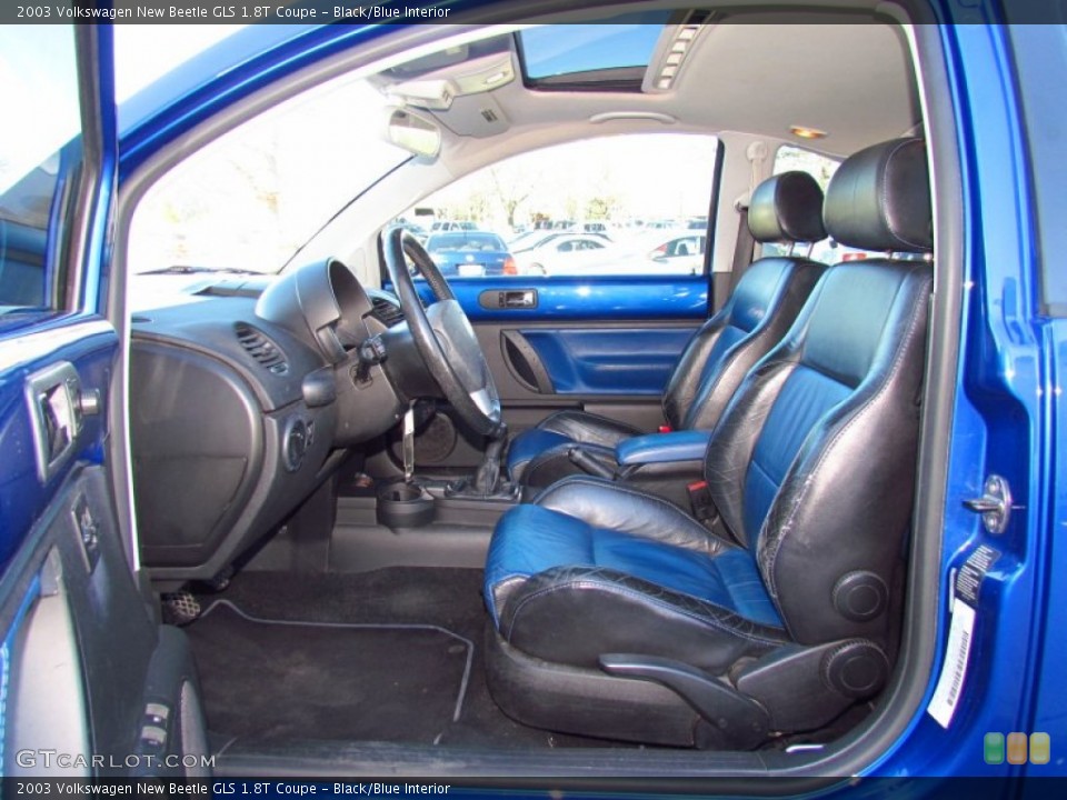 Black/Blue Interior Photo for the 2003 Volkswagen New Beetle GLS 1.8T Coupe #59145155