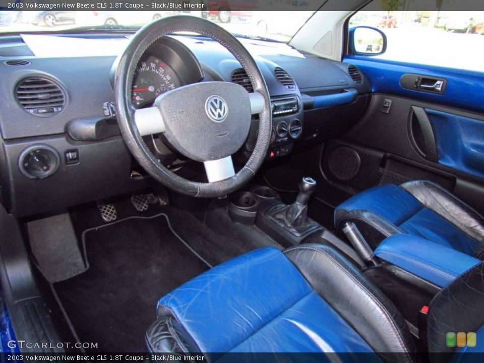 Black/Blue Interior Photo for the 2003 Volkswagen New Beetle GLS 1.8T Coupe #59145203