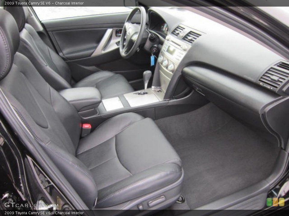 Charcoal Interior Photo for the 2009 Toyota Camry SE V6 #59151425
