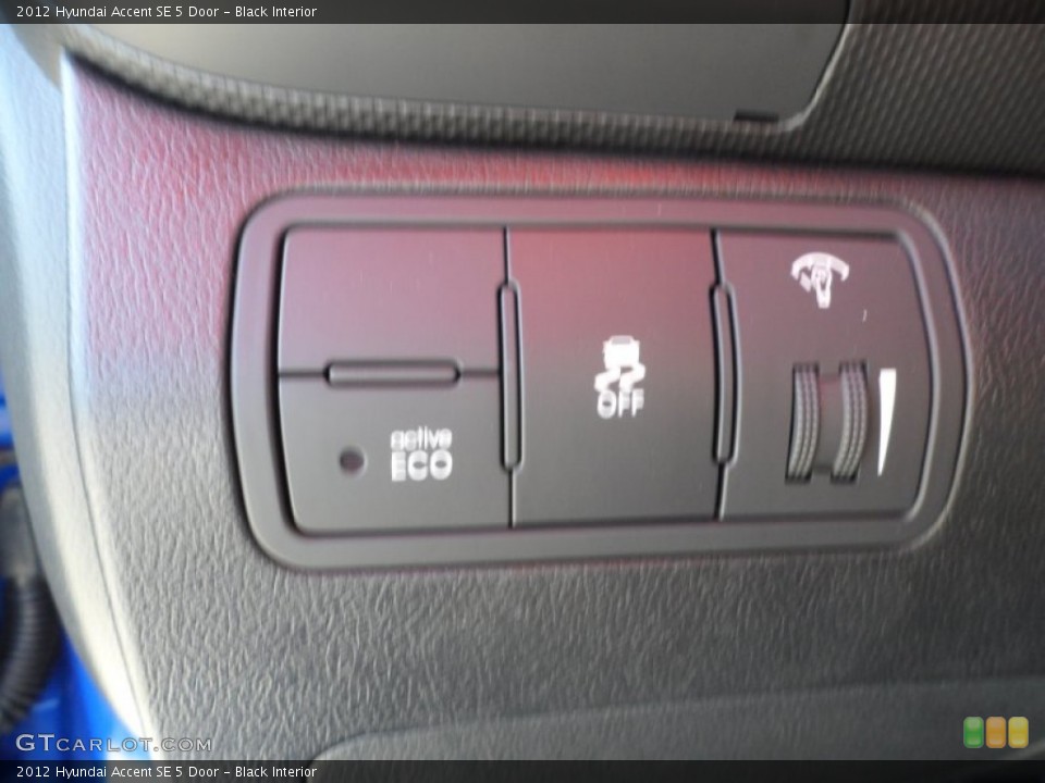 Black Interior Controls for the 2012 Hyundai Accent SE 5 Door #59164397