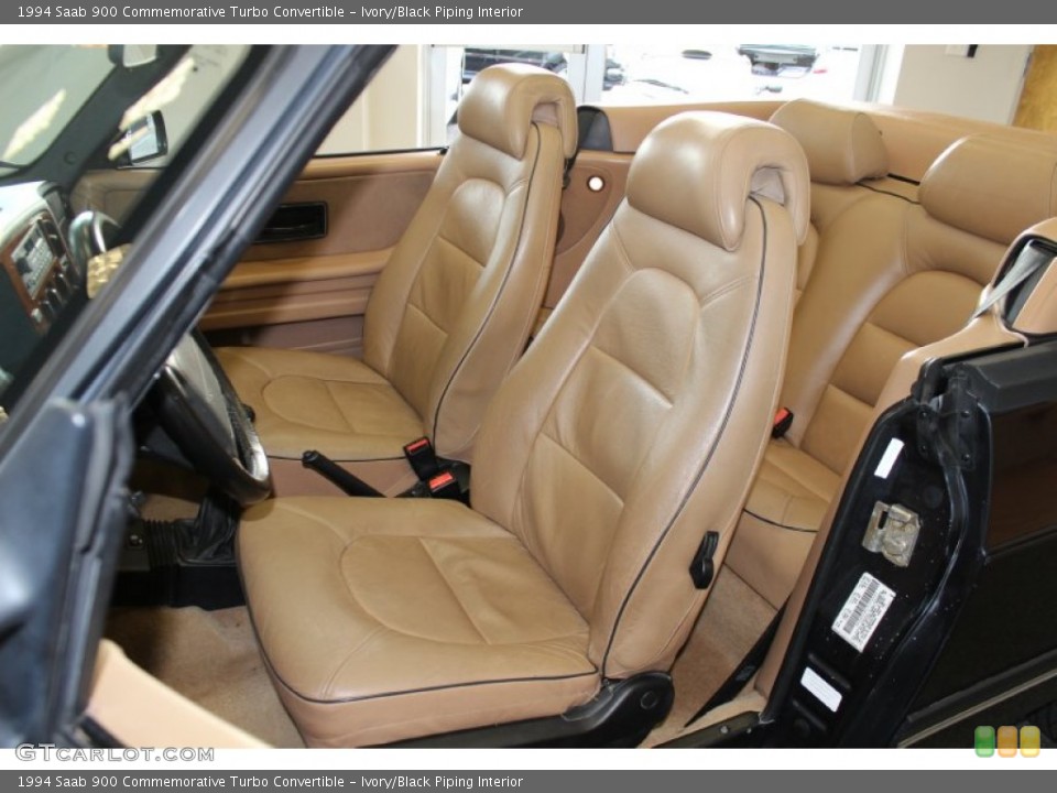 Ivory/Black Piping Interior Photo for the 1994 Saab 900 Commemorative Turbo Convertible #59170559