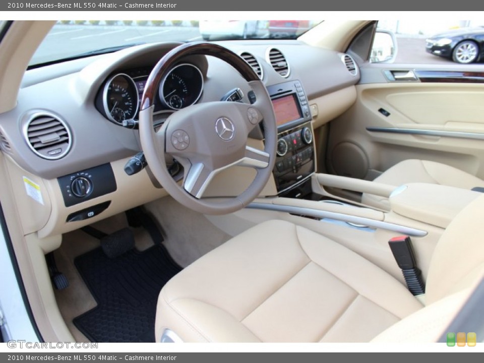 Cashmere Interior Photo for the 2010 Mercedes-Benz ML 550 4Matic #59171116