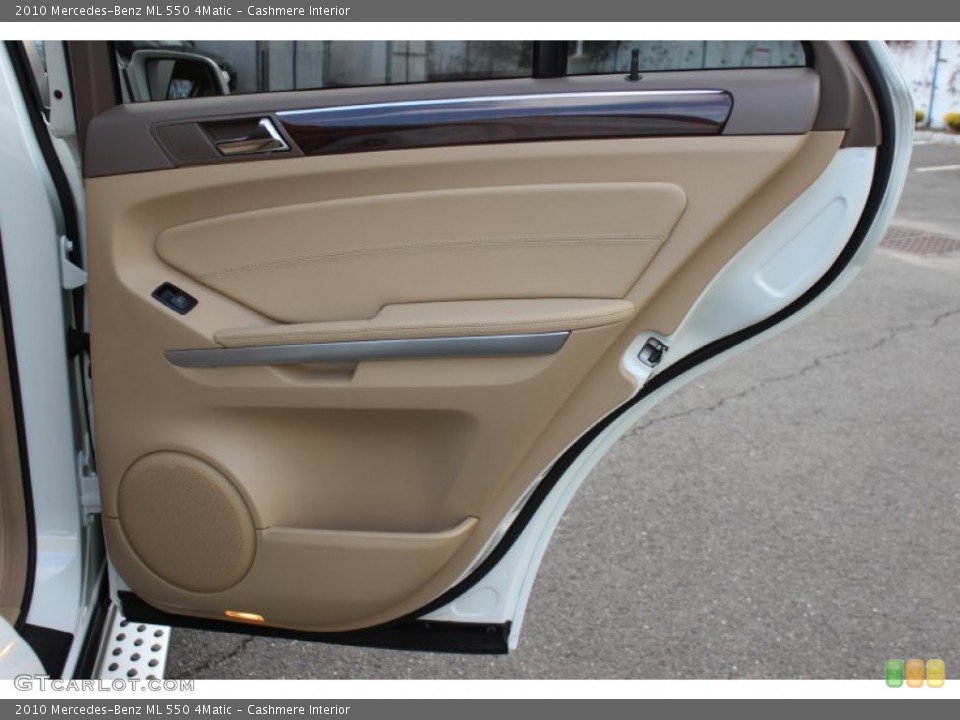 Cashmere Interior Door Panel for the 2010 Mercedes-Benz ML 550 4Matic #59171227