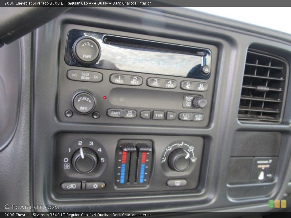 Dark Charcoal Interior Controls for the 2006 Chevrolet Silverado 3500 LT Regular Cab 4x4 Dually #59174801