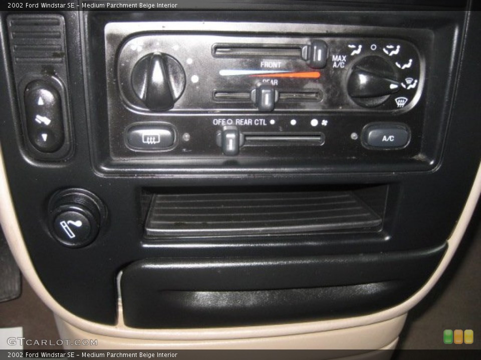 Medium Parchment Beige Interior Controls for the 2002 Ford Windstar SE #59188976