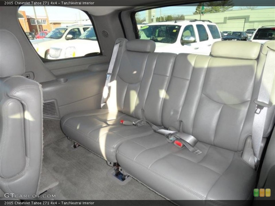 Tan/Neutral Interior Photo for the 2005 Chevrolet Tahoe Z71 4x4 #59192033