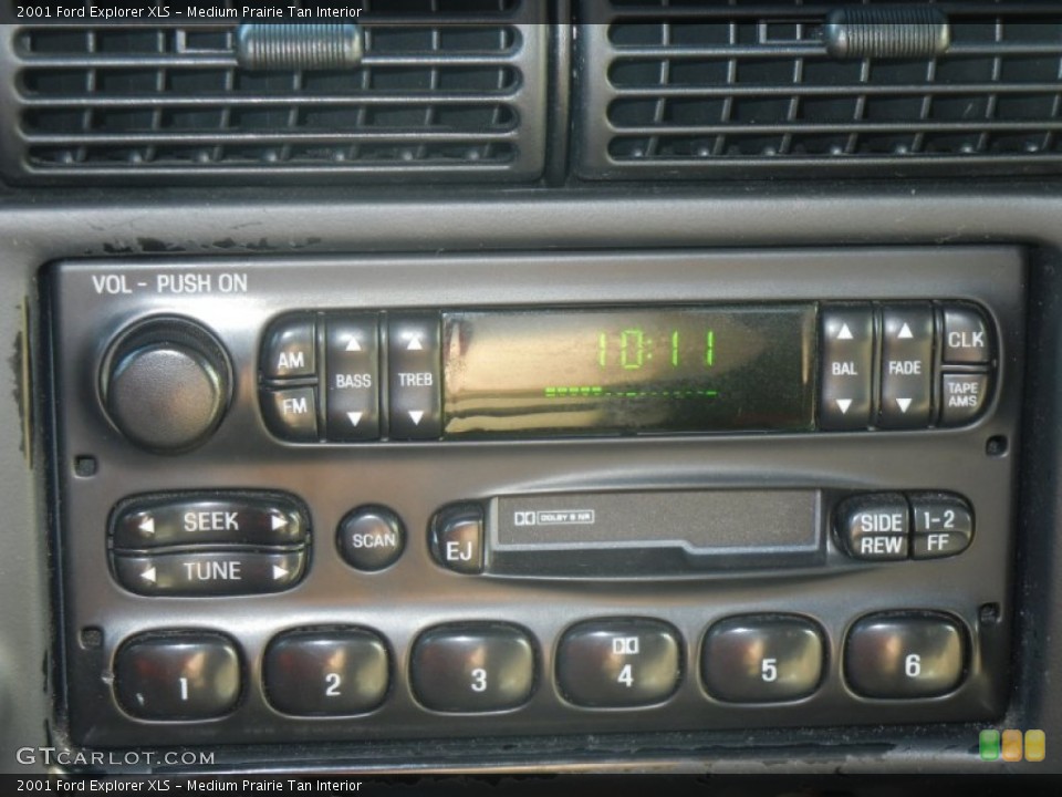 Medium Prairie Tan Interior Controls for the 2001 Ford Explorer XLS #59193497