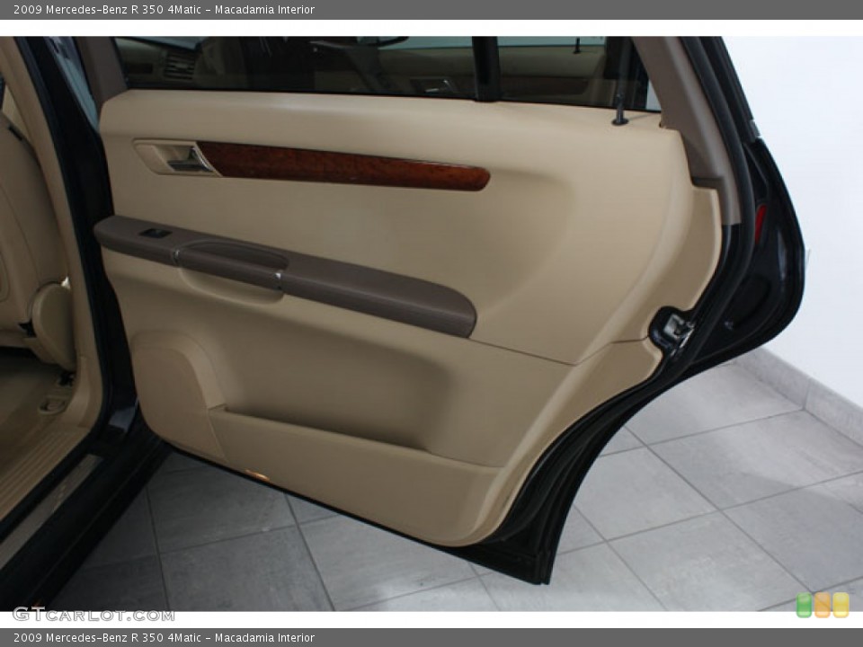 Macadamia Interior Door Panel for the 2009 Mercedes-Benz R 350 4Matic #59206853