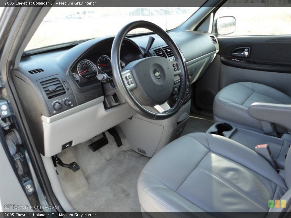 Medium Gray 2005 Chevrolet Uplander Interiors