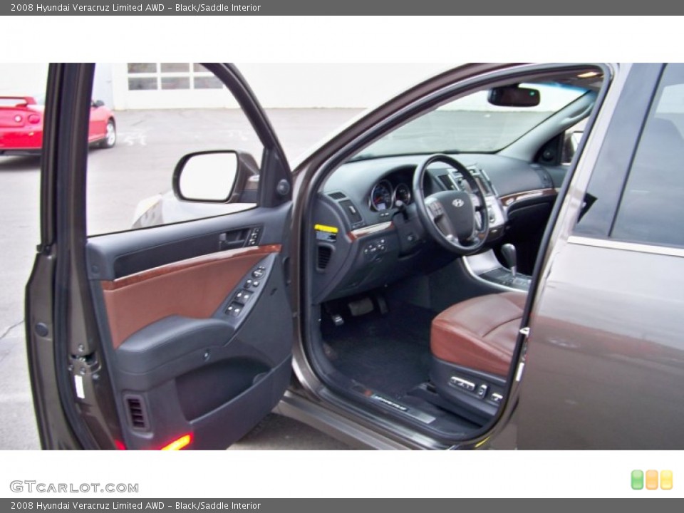 Black/Saddle Interior Photo for the 2008 Hyundai Veracruz Limited AWD #59231517