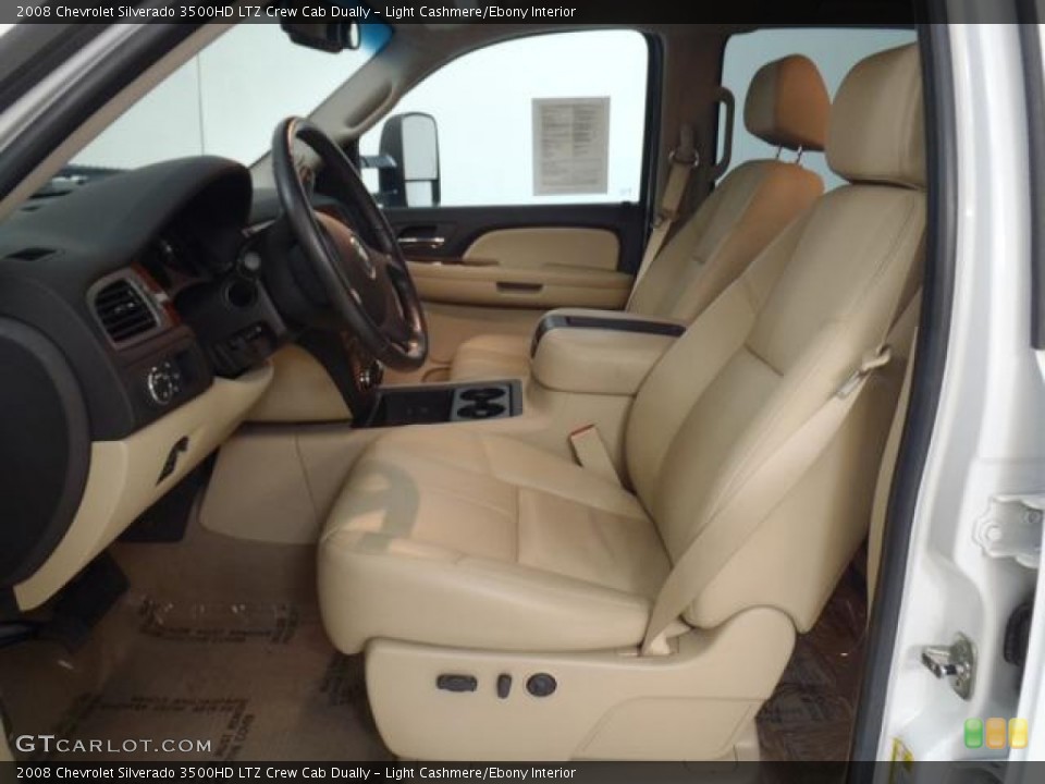 Light Cashmere/Ebony Interior Photo for the 2008 Chevrolet Silverado 3500HD LTZ Crew Cab Dually #59239812