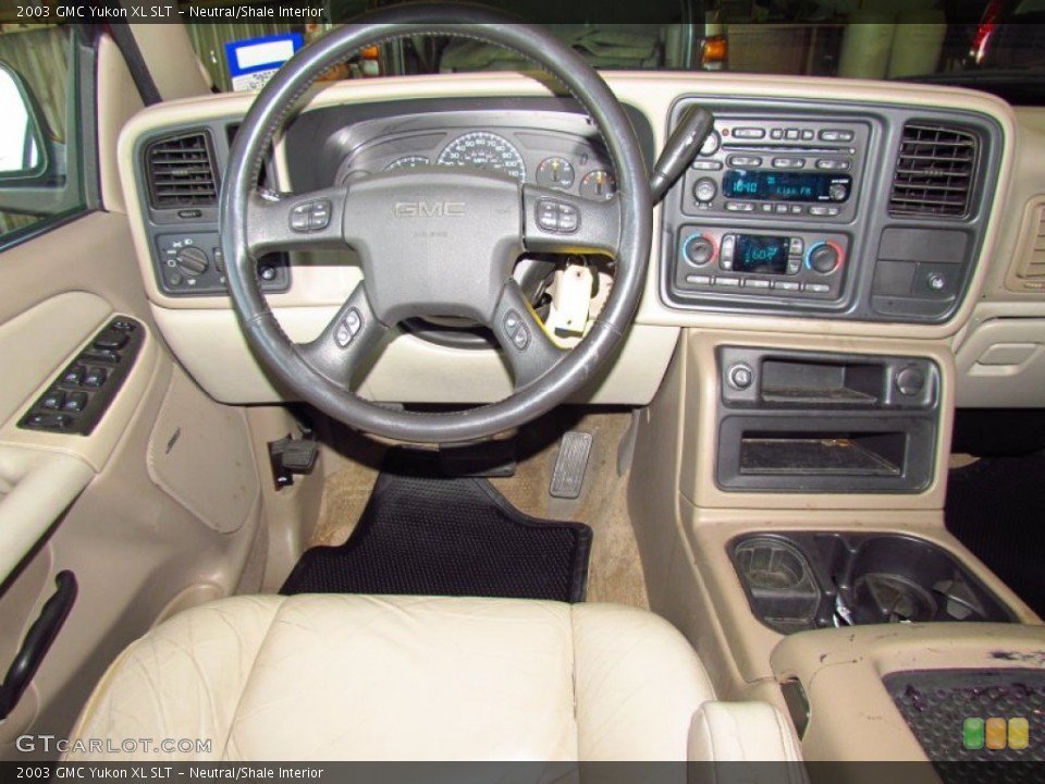 Neutral/Shale Interior Dashboard for the 2003 GMC Yukon XL SLT #59241648