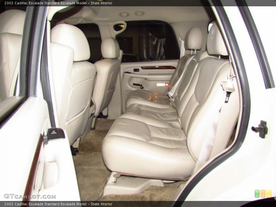 Shale Interior Photo for the 2003 Cadillac Escalade  #59241819