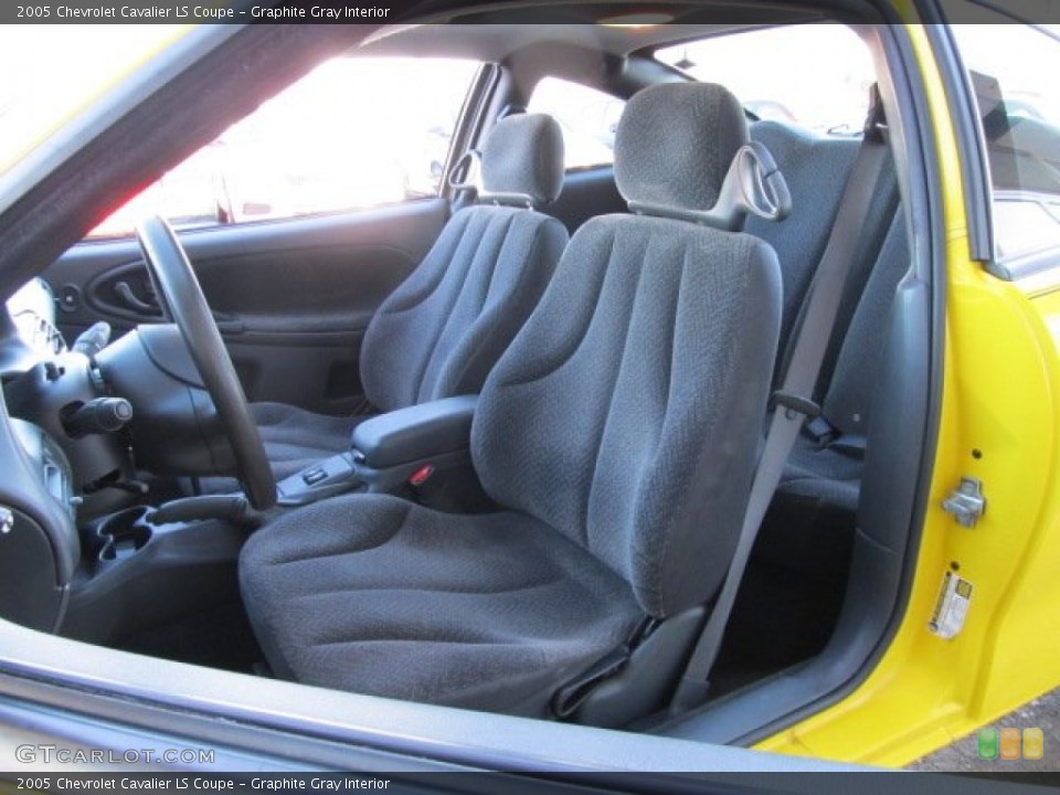 Graphite Gray Interior Photo for the 2005 Chevrolet Cavalier LS Coupe #59256777