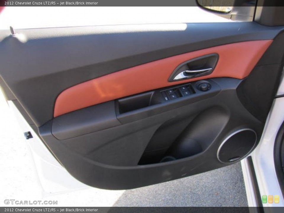 Jet Black/Brick Interior Door Panel for the 2012 Chevrolet Cruze LTZ/RS #59265222