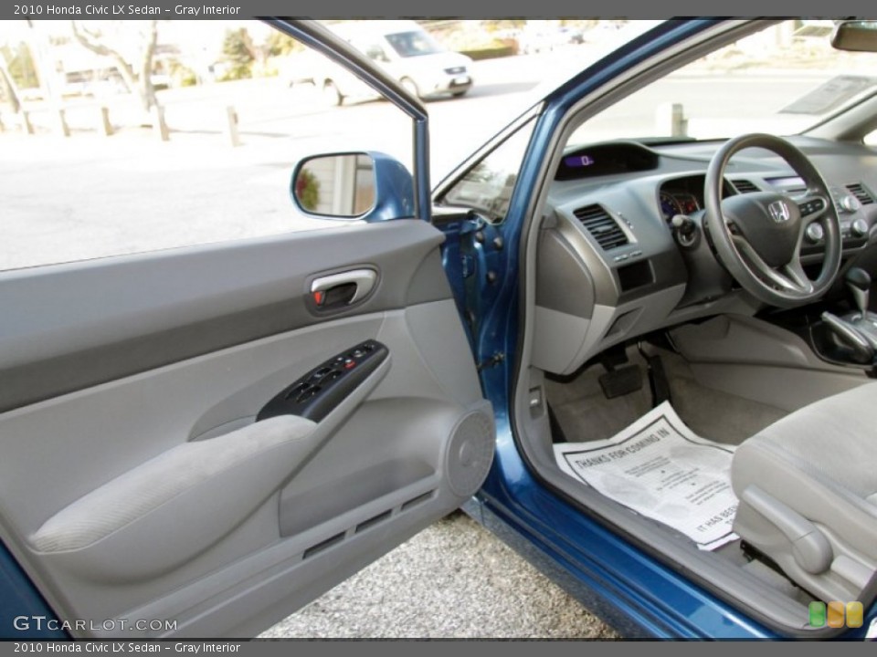 Gray Interior Photo for the 2010 Honda Civic LX Sedan #59266011