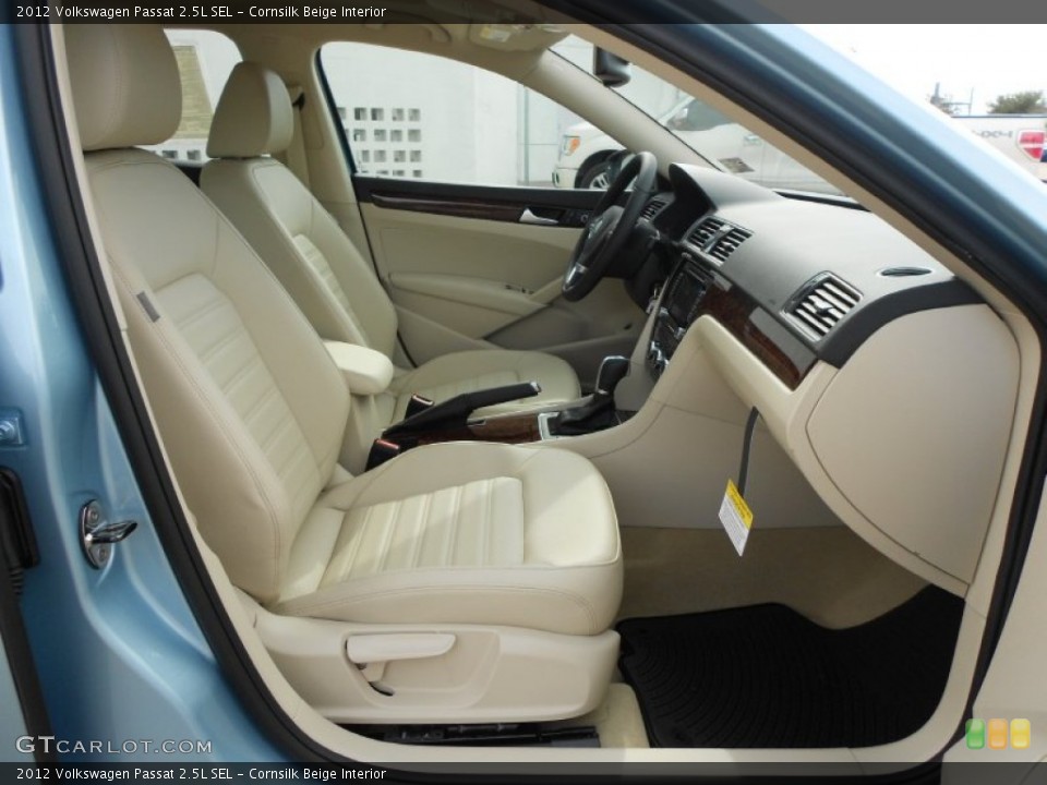 Cornsilk Beige Interior Photo for the 2012 Volkswagen Passat 2.5L SEL #59273082