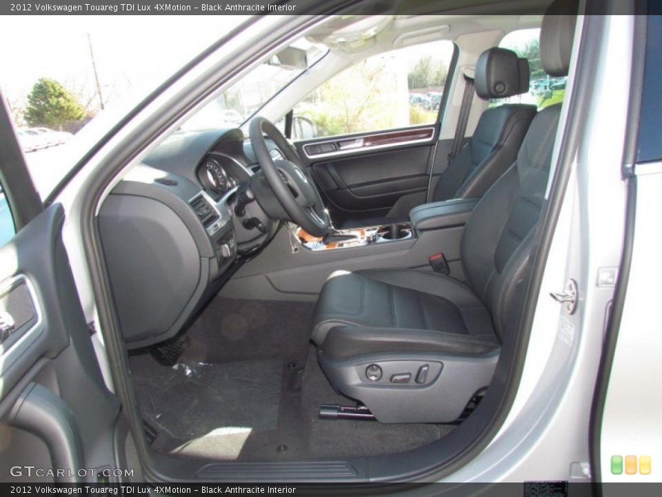 Black Anthracite Interior Photo for the 2012 Volkswagen Touareg TDI Lux 4XMotion #59281548