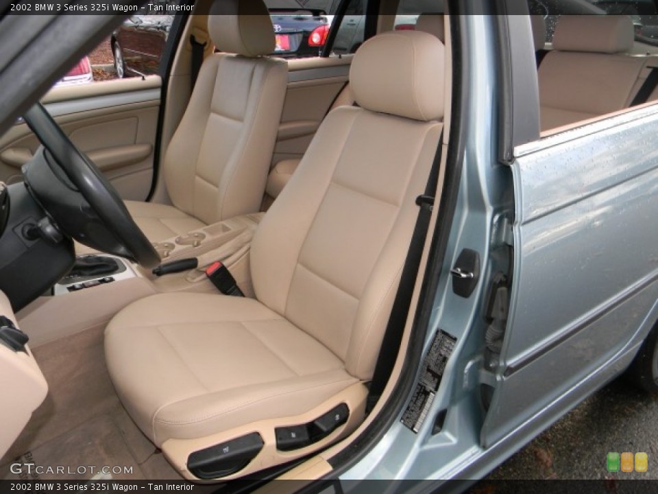 Tan Interior Photo for the 2002 BMW 3 Series 325i Wagon #59285991