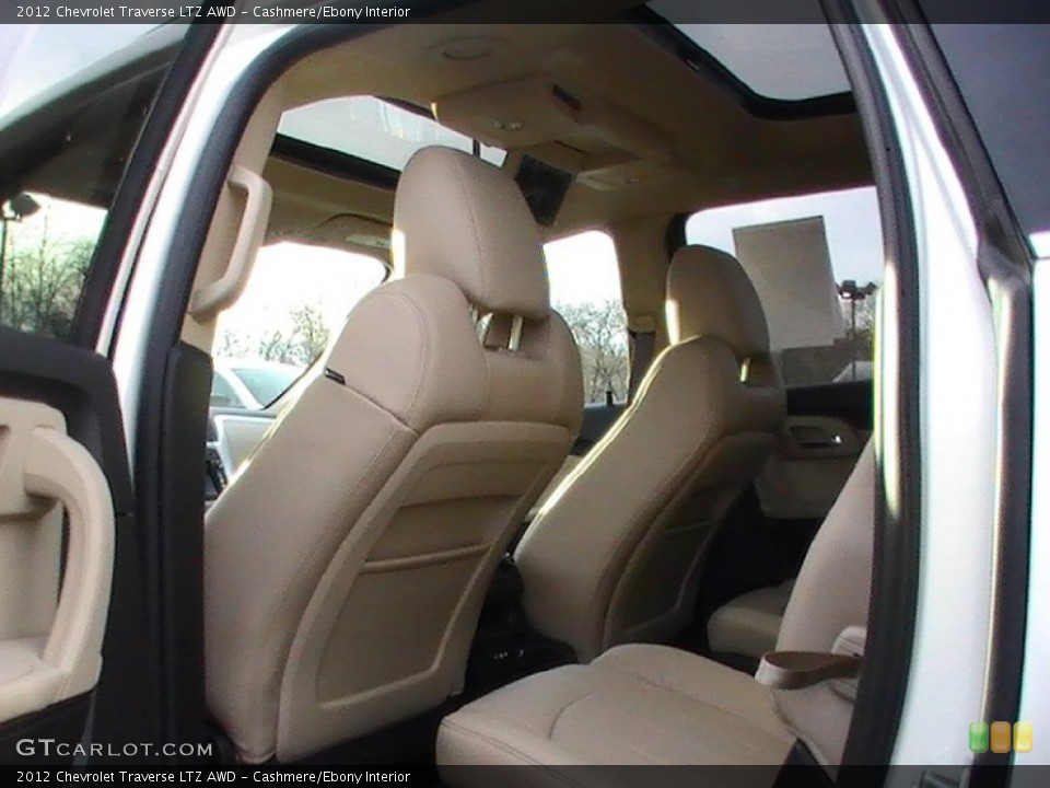 Cashmere/Ebony Interior Photo for the 2012 Chevrolet Traverse LTZ AWD #59302040
