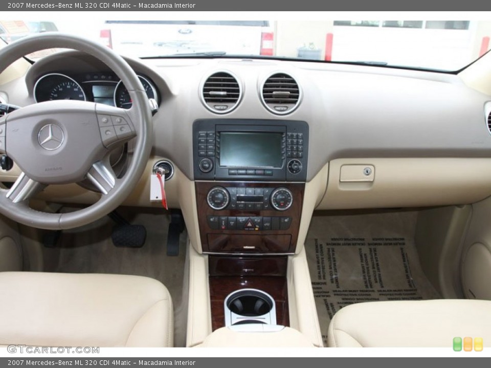Macadamia Interior Dashboard for the 2007 Mercedes-Benz ML 320 CDI 4Matic #59303819