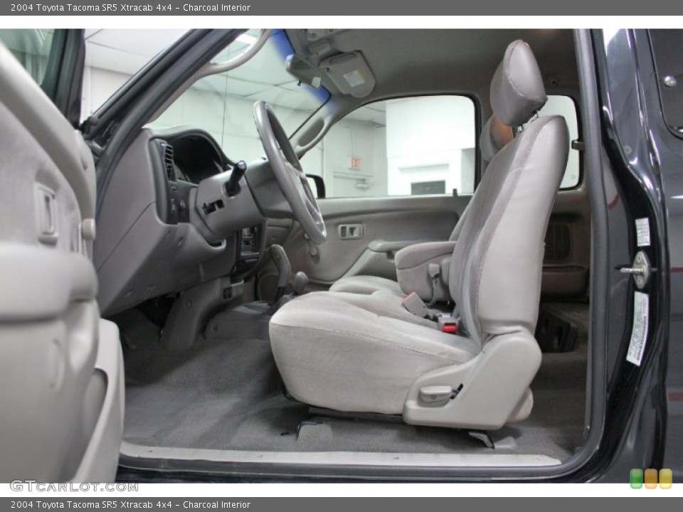 Charcoal Interior Photo for the 2004 Toyota Tacoma SR5 Xtracab 4x4 #59324237