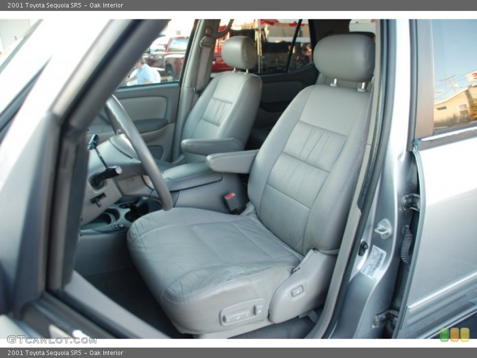 Oak Interior Photo for the 2001 Toyota Sequoia SR5 #59336029