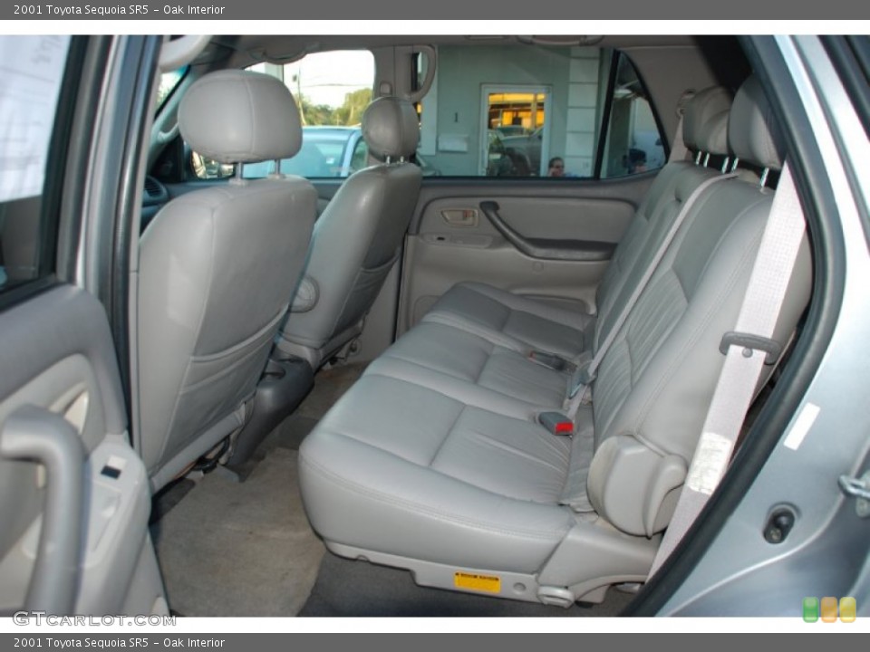 Oak Interior Photo for the 2001 Toyota Sequoia SR5 #59336086