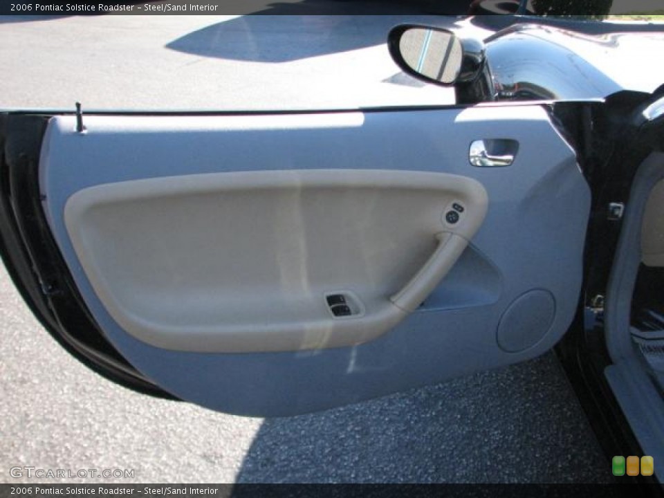 Steel/Sand Interior Door Panel for the 2006 Pontiac Solstice Roadster #59347318