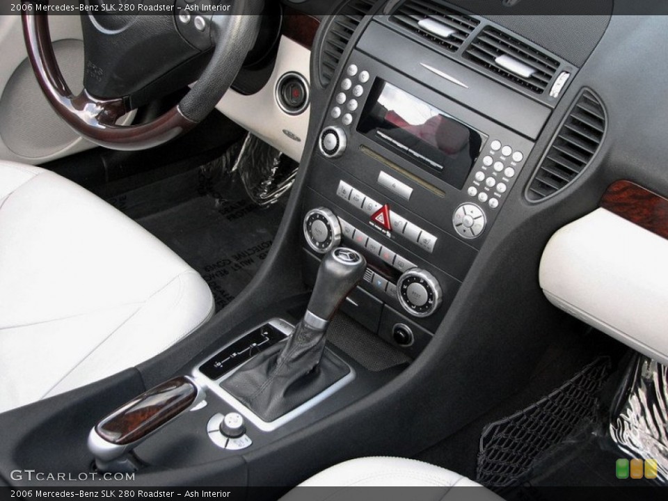 Ash Interior Controls for the 2006 Mercedes-Benz SLK 280 Roadster #59355055