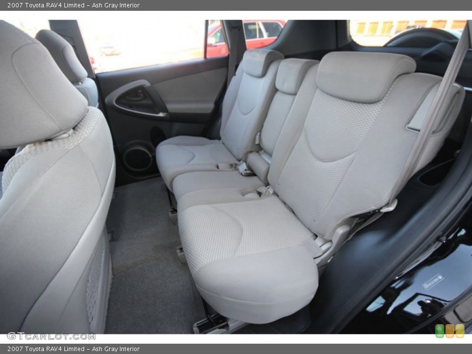 Ash Gray Interior Photo for the 2007 Toyota RAV4 Limited #59360226