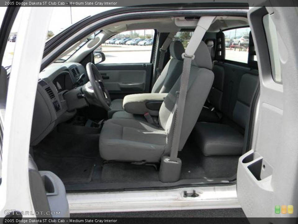 Medium Slate Gray Interior Photo for the 2005 Dodge Dakota ST Club Cab #59366679
