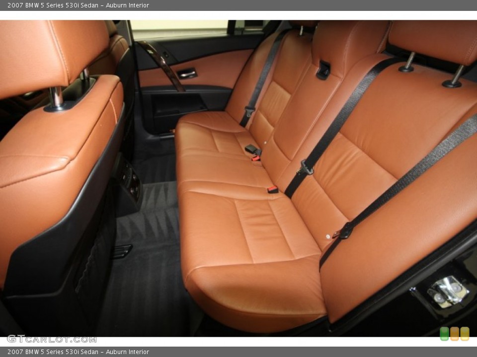 Auburn Interior Photo for the 2007 BMW 5 Series 530i Sedan #59377714