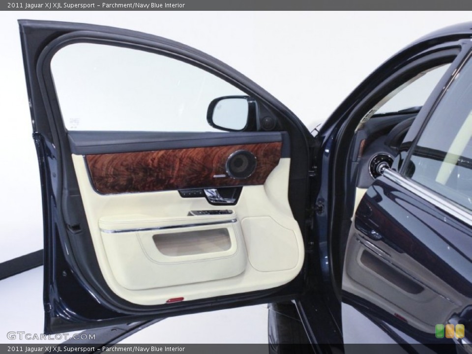 Parchment/Navy Blue Interior Door Panel for the 2011 Jaguar XJ XJL Supersport #59381483